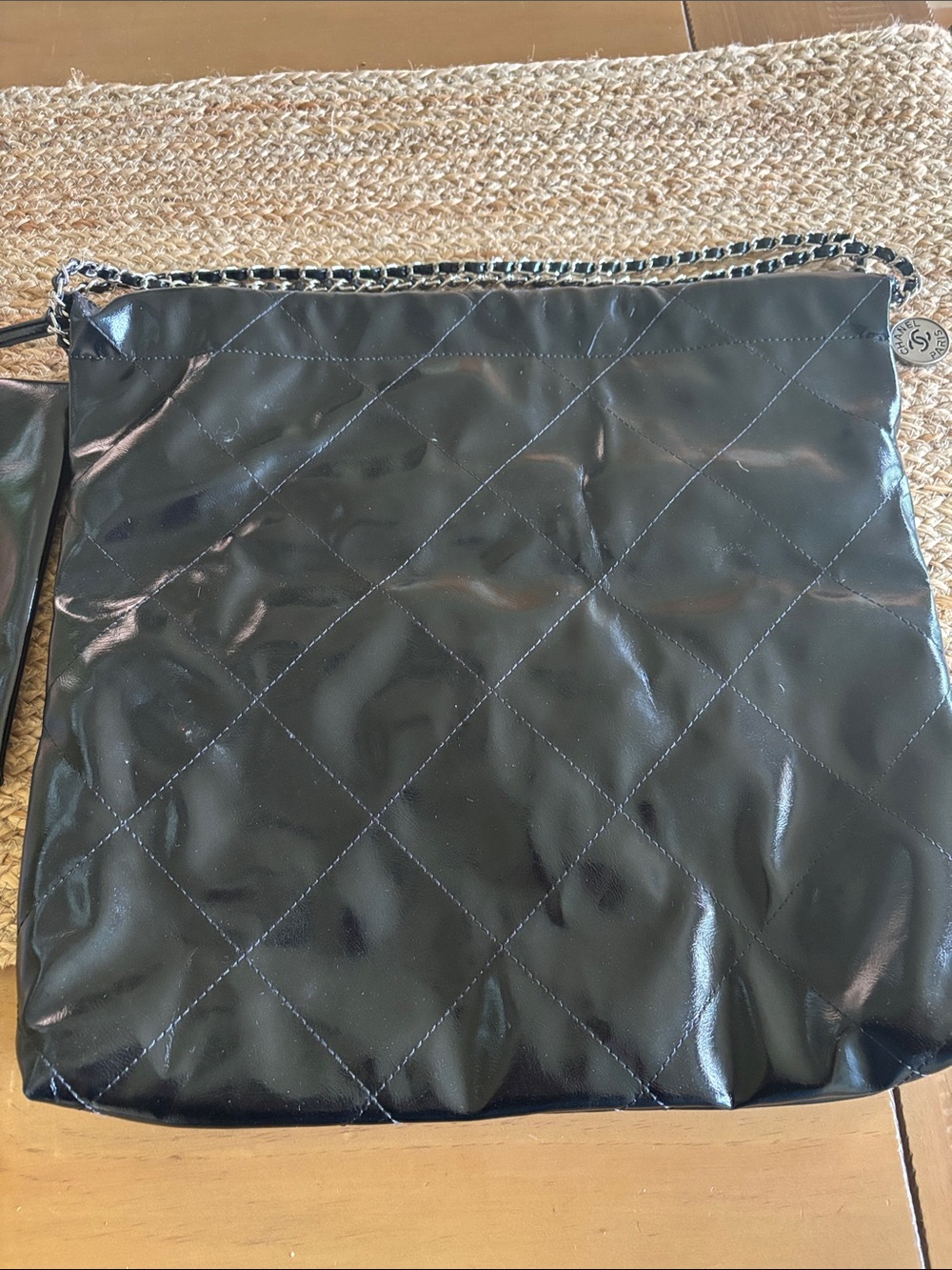 Quilted patent leather bag - Picture 4 of 6